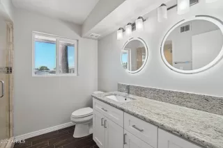 Photo #6: 6945900 Listing