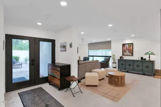 Photo #3: 6946055 Listing 