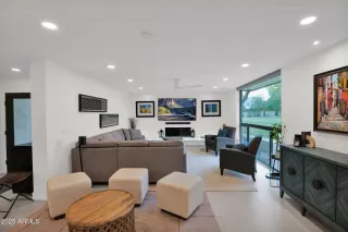 Photo #6: 6946055 Listing 