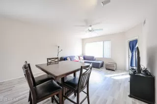 Photo #1: 6946059 Listing 