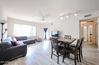 Photo #2: 6946059 Listing 