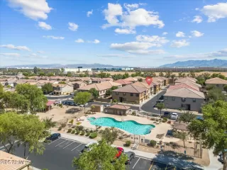 Photo #1: 6946151 Listing 