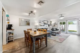 Photo #6: 6946209 Listing