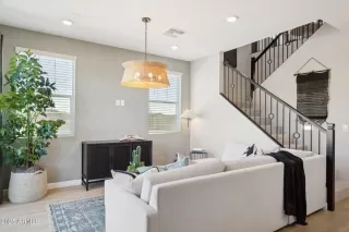 More Details about MLS # 6946246 : 5878 E ZACHARY DRIVE