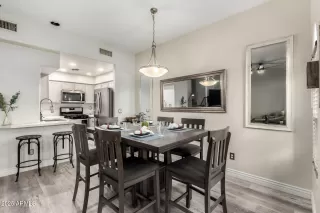 Photo #4: 6946265 Listing