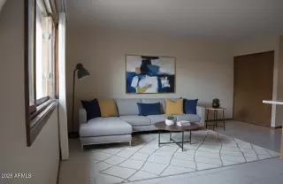 Photo #5: 6946295 Listing