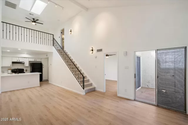 MLS: 6946300 Condo For Sale