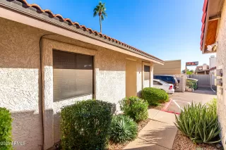 Photo #4: 6946347 Listing