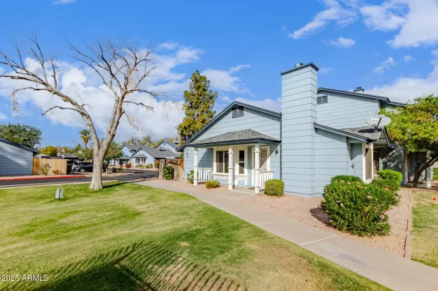 MLS: 6946442 Condo For Sale