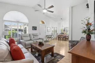 Photo #1: 6946564 Listing 