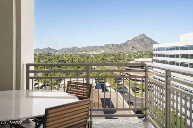 MLS: 6946591 Condo For Sale