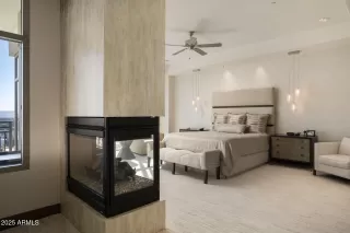 Photo #4: 6946591 Listing 