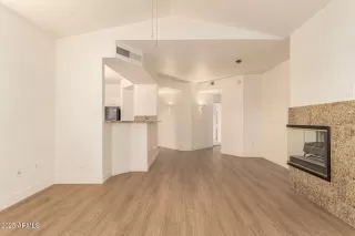 Photo #4: 6946667 Listing 