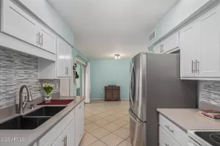 Photo #3: 6946683 Listing 