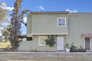 More Details about MLS # 6946823 : 10217 N 7TH PLACE#B