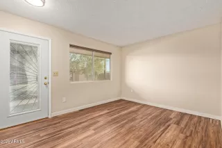 Photo #1: 6946860 Listing 