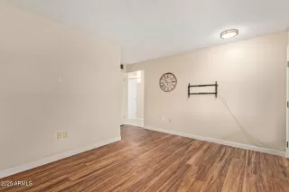 Photo #4: 6946860 Listing 