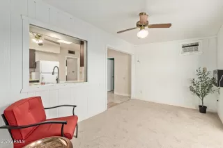 Photo #6: 6946860 Listing 