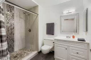 Photo #1: 6946972 Listing