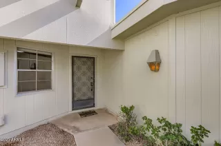 Photo #5: 6946972 Listing