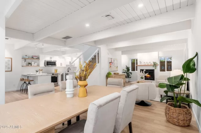 MLS: 6947110 Condo For Sale