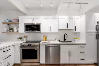 Photo #2: 6947110 Listing