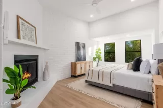 Photo #3: 6947110 Listing