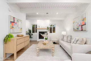 Photo #6: 6947110 Listing