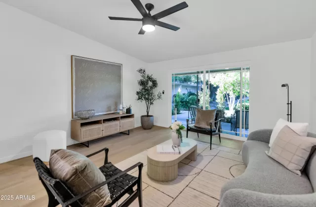 MLS: 6947158 Condo For Sale