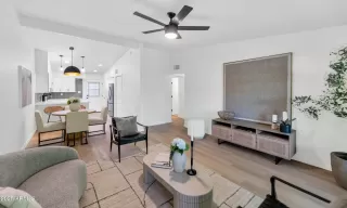 Photo #4: 6947158 Listing