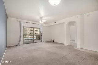 Photo #4: 6947336 Listing 