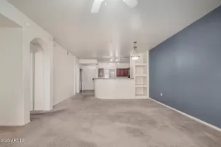 Photo #6: 6947336 Listing 