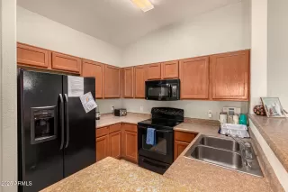 Photo #5: 6947340 Listing 