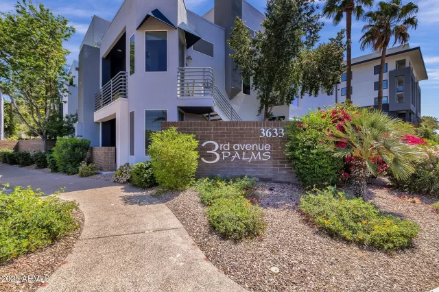 MLS: 6947404 Condo For Sale