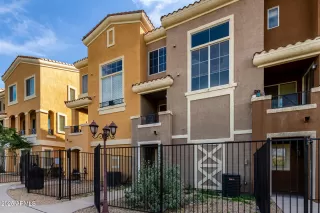 Photo #3: 6947481 Listing