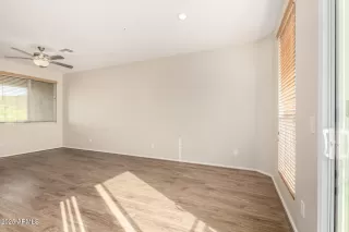 Photo #4: 6947481 Listing