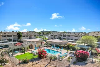 Photo #1: 6947493 Listing 