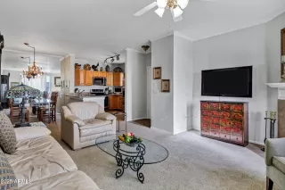 Photo #6: 6947493 Listing 