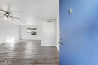 Photo #3: 6947534 Listing 