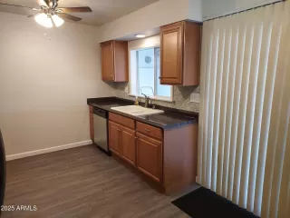 Photo #2: 6947763 Listing