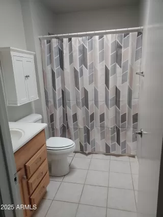 Photo #5: 6947763 Listing