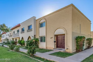 Photo #4: 6947794 Listing