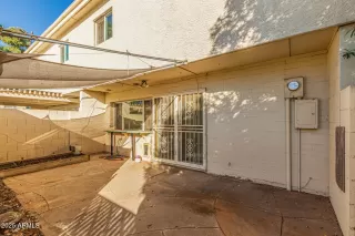 Photo #5: 6947794 Listing