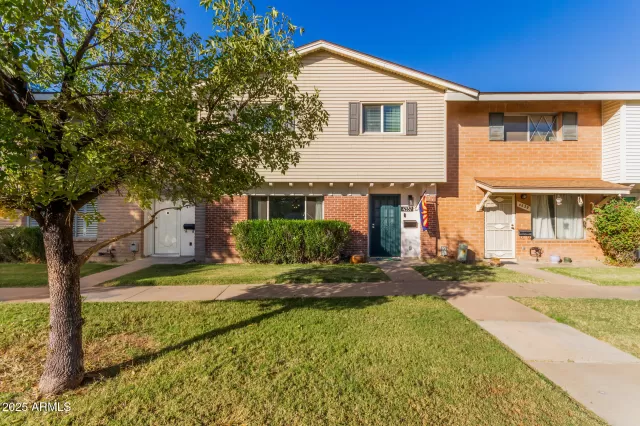 MLS: 6947820 Condo For Sale