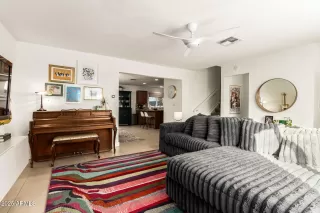 Photo #5: 6947820 Listing 