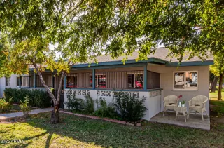 Photo #5: 6947854 Listing