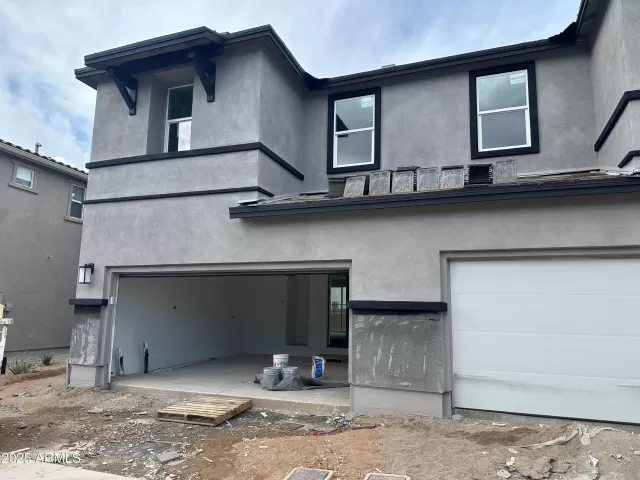 MLS: 6948042 Condo For Sale