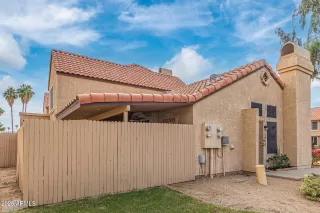 Photo #5: 6948257 Listing