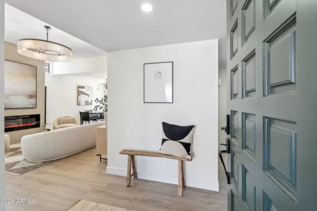 MLS: 6948471 Condo For Sale