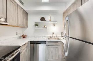 Photo #2: 6948500 Listing 